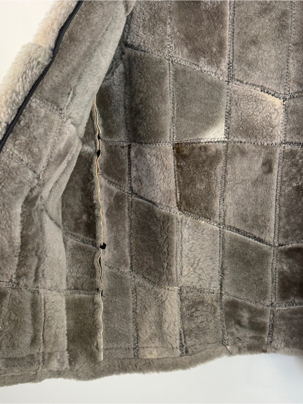 Vintage 70s 80s boxy brown black leather shearling oversized patchwork vest - Picture 7 of 17